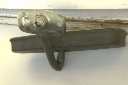 Автомобильное зеркало заднего вида