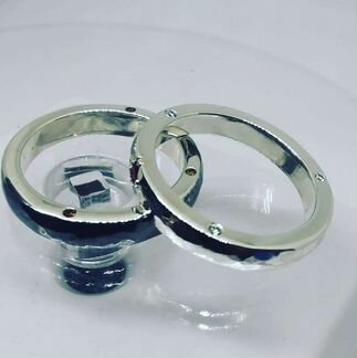 Серебряные кольца с бриллиантами