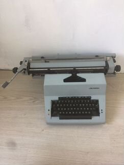 Пишущая машинка