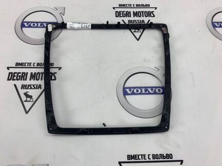 Рамка магнитолы Volvo S60 V70 XC70 05-09 дерево