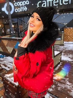 Шикарная куртка Moncler