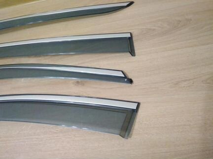 Дефлекторы Infiniti QX56/80 нержавеющий молдинг