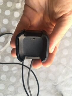 Зарядное устройство для Fitbit versa