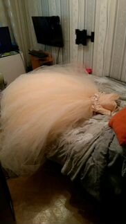 Платье пышное, новое