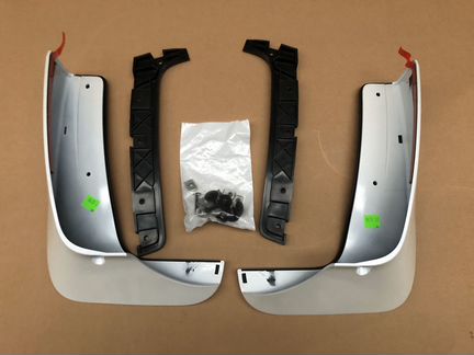 Комплект задних брызговиков Шевроле Траверс/Traver