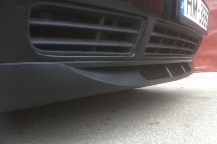 Спойлер (юбка) переднего бампера JOM VW Golf 4