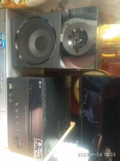 DVD плеер LG с караоке с двумя колонками и микрофо