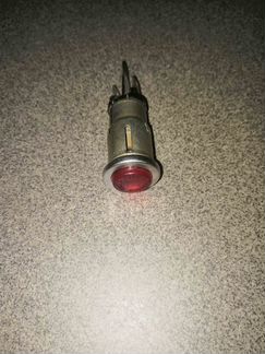 Глазки щитка приборов Урал красный круглый