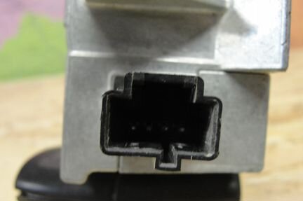 7G91-3F880 Замок блокиратор руля бесключевика Ford