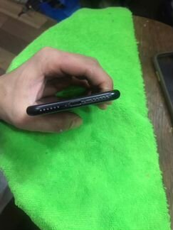 Телефон iPhone