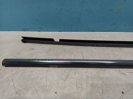 Уплонитель стекла задней левой двери Kia Sportage