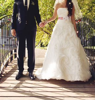 Свадебное платье