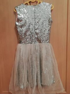 Нарядное платье