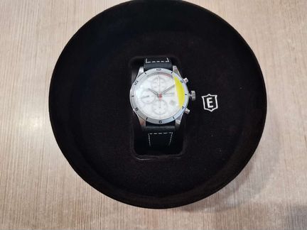 Новые часы Eberhard Champion V Chronograph 31063.2