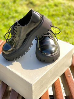 Топсайдеры ботинки черные баленсиага кожа лак