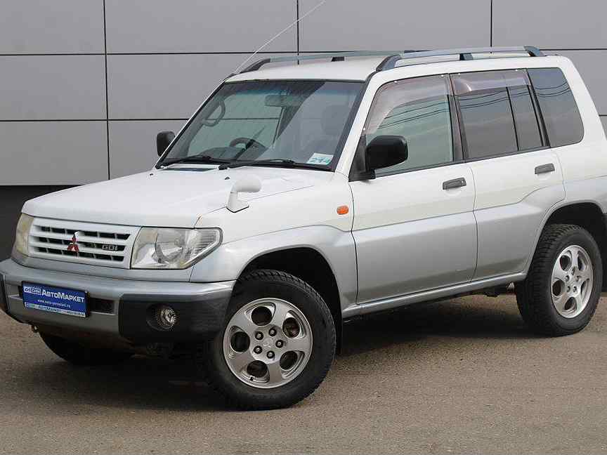 Паджеро ио 1999. Mitsubishi Pajero io 1999.