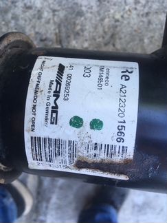 Mercedes W212 W218 AMG аммортизатор правый