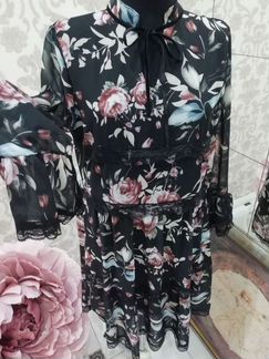 Красивое нарядное платье 46-48