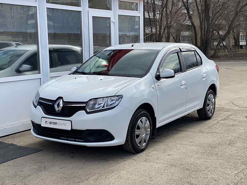 Купить б/у Renault Logan II 1.6 MT (82 л.с.) бензин механика в Саратове: белый Р