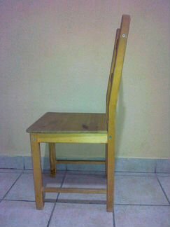 Стул из натурального дерева б/у