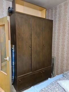 Шкаф