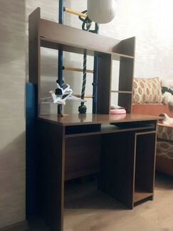 Стол компьютерный